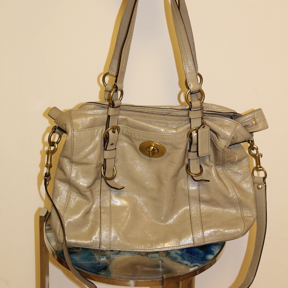 Vintage Coach F14022 Chelsea shoulder bag.